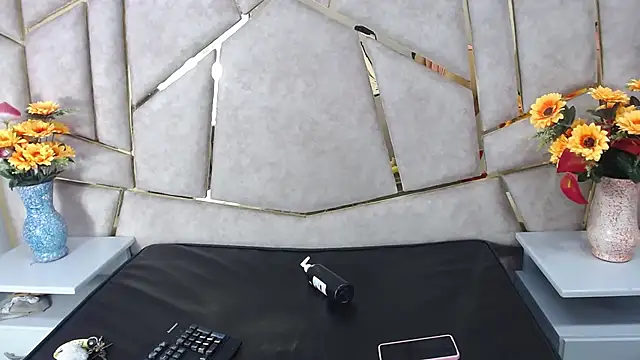 EmilyyEvans  online show from February 28, 2025, 3:59 pm