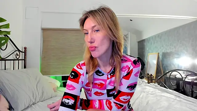 Snapshot of ElizaMayers chatting on March 14, 2026, 9:15 am ElizaMayers online show from March 14, 2026, 9:15 am