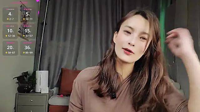 Youth3  online show from February 17, 2025, 4:39 pm