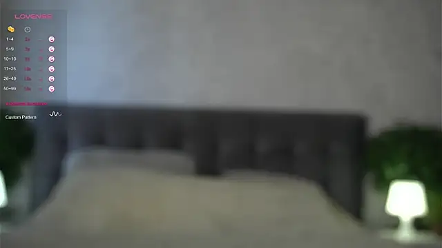 AislyEmbury online show from September 10, 2025, 5:39 am