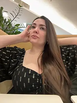 Snapshot of Sophie_Eaton chatting on October 4, 2025, 7:59 pm Sophie Eaton online show from October 4, 2025, 7:59 pm