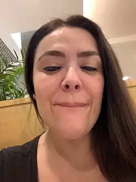 Snapshot of Sophie_Eaton chatting on September 15, 2025, 7:14 pm Sophie Eaton online show from September 15, 2025, 7:14 pm