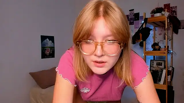 Snapshot of leazy_peazy chatting on October 15, 2025, 6:54 am leazy peazy online show from October 15, 2025, 6:54 am