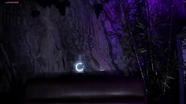 Ian Castillo  online show from March 14, 2026, 11:22 pm