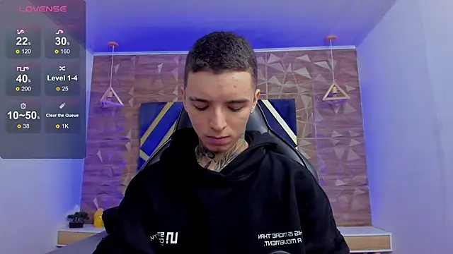 Ian Castillo  online show from March 27, 2026, 11:22 am