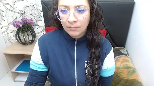 sarax ximena online show from January 10, 2026, 7:04 am