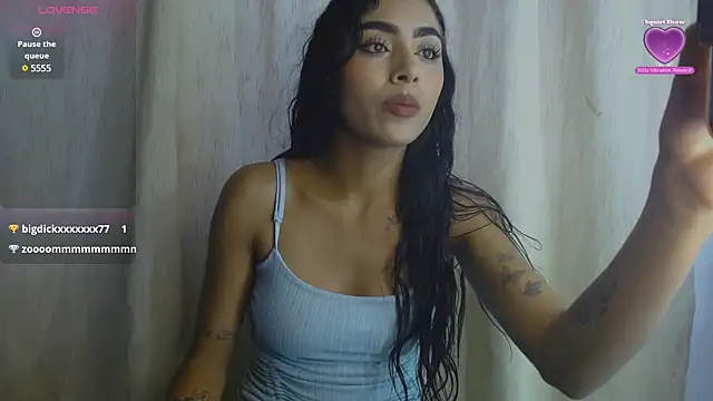 Snapshot of AntonellaAndNoah chatting on December 11, 2024, 10:06 pm AntonellaAndNoah online show from December 11, 2024, 10:06 pm