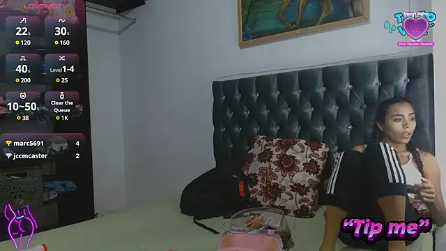 Snapshot of AntonellaAndNoah chatting on December 24, 2024, 2:43 am AntonellaAndNoah online show from December 24, 2024, 2:43 am