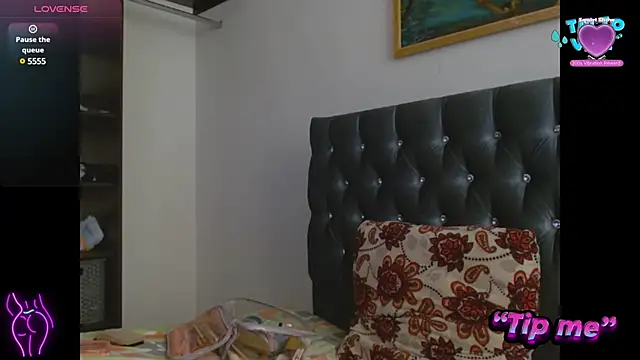 Snapshot of AntonellaAndNoah chatting on January 11, 2025, 7:59 pm AntonellaAndNoah online show from January 11, 2025, 7:59 pm