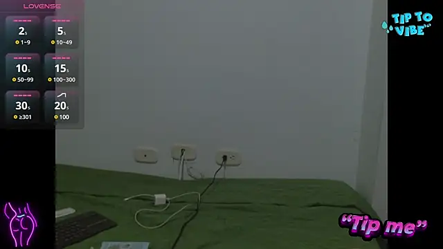 Snapshot of AntonellaAndNoah chatting on February 8, 2025, 1:11 am AntonellaAndNoah online show from February 8, 2025, 1:11 am