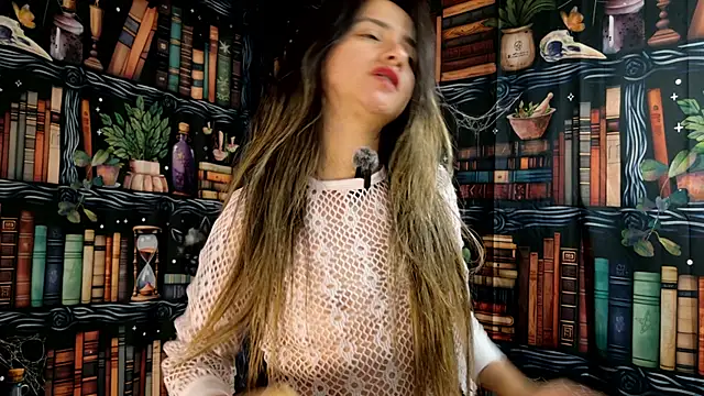 Snapshot of julietta___jackson chatting on February 20, 2026, 9:28 pm julietta jackson online show from February 20, 2026, 9:28 pm