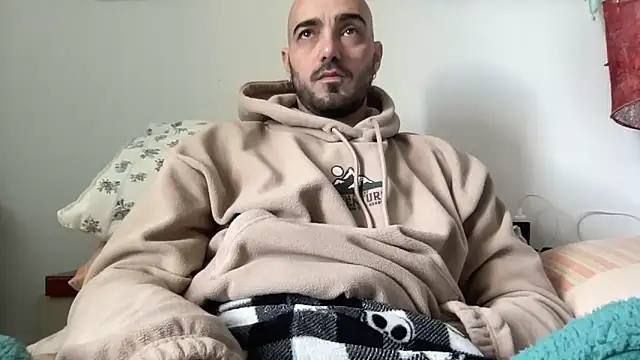 Snapshot of alessandromori91 chatting on February 24, 2026, 8:26 am alessandromori91 online show from February 24, 2026, 8:26 am