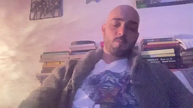 alessandromori91 online show from March 21, 2026, 8:35 pm