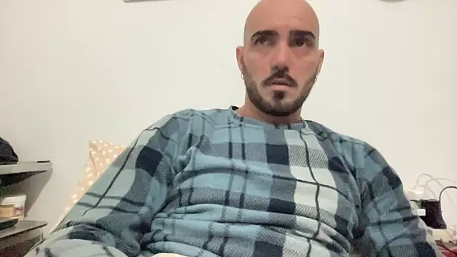 Snapshot of alessandromori91 chatting on January 14, 2026, 9:07 pm alessandromori91 online show from January 14, 2026, 9:07 pm