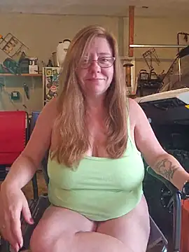 MsShelby40 online show from June 28, 2026, 8:26 pm