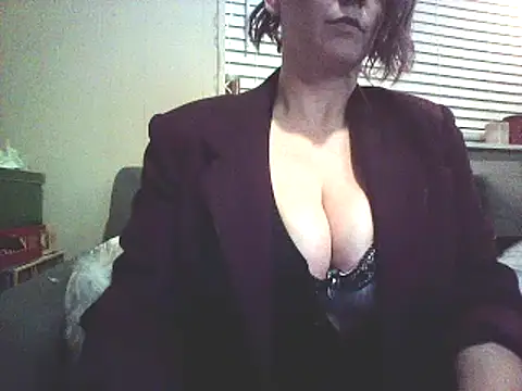 Big-Tits-McGee online show from February 16, 2025, 4:31 am