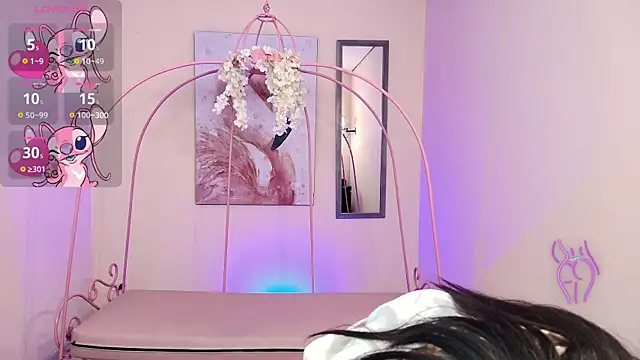 Violetta Suky online show from March 19, 2025, 1:51 pm