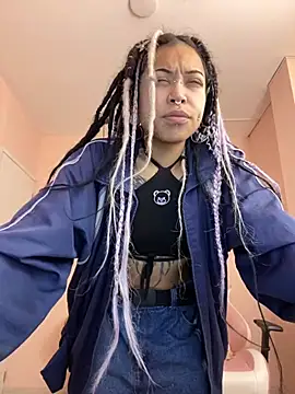 Violetta Suky online show from October 9, 2025, 12:49 pm