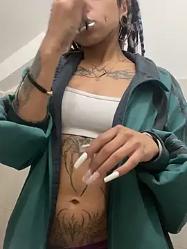 Violetta Suky online show from October 16, 2025, 1:30 pm