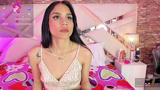 sophie pariss online show from November 15, 2025, 3:10 am