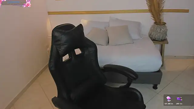 Snapshot of lia_sexx19 chatting on February 3, 2026, 2:53 am lia sexx19 online show from February 3, 2026, 2:53 am