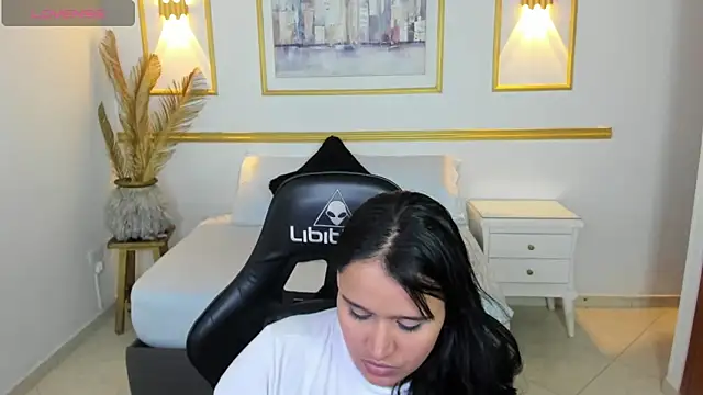 lia sexx19 online show from December 23, 2025, 2:11 am