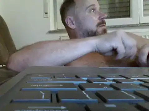 FROL83 online show from June 24, 2026, 8:39 pm