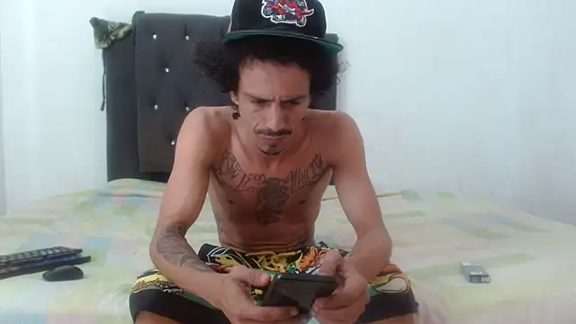 damian bottom bigcock online show from February 12, 2025, 5:37 pm