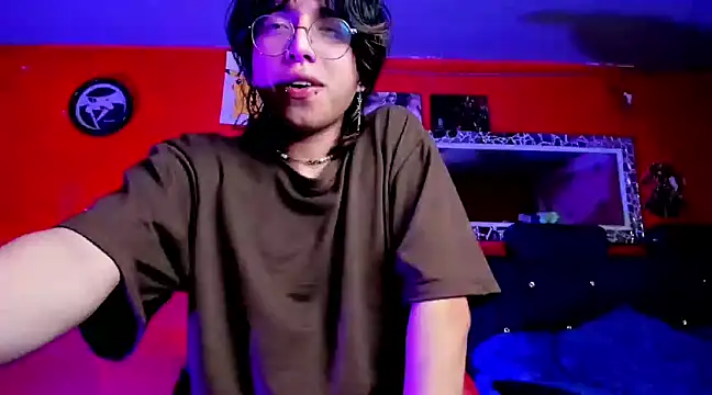 AnggelONfiree online show from February 3, 2025, 12:57 pm