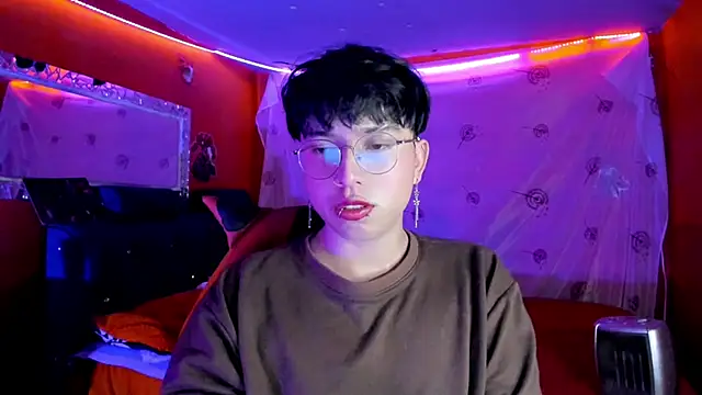 AnggelONfiree online show from September 17, 2025, 5:31 am