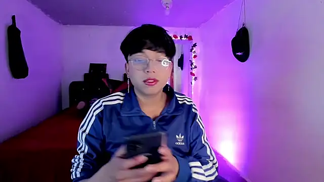 AnggelONfiree online show from January 7, 2026, 2:49 am