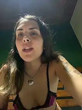 Snapshot of isadelasestrellas chatting on March 18, 2025, 3:45 am isadelasestrellas online show from March 18, 2025, 3:45 am