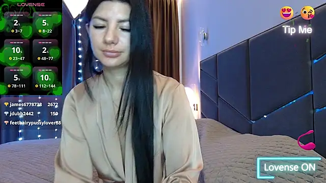 Snapshot of NessyStar chatting on February 10, 2025, 6:20 am NessyStar online show from February 10, 2025, 6:20 am