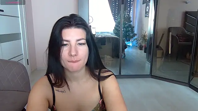 Snapshot of NessyStar chatting on December 19, 2024, 10:34 am NessyStar online show from December 19, 2024, 10:34 am