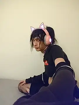 Snapshot of egirl711 chatting on December 13, 2025, 8:59 pm egirl711 online show from December 13, 2025, 8:59 pm