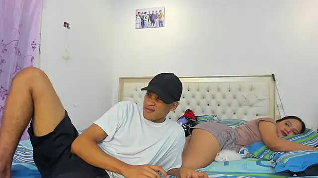 fenixonfire  online show from February 24, 2025, 11:30 pm