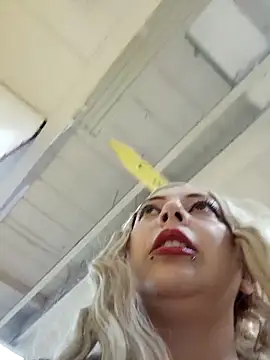 madelaine- online show from February 27, 2025, 7:04 pm