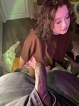 DaisyBooom online show from January 12, 2025, 6:59 pm