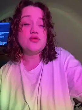 DaisyBooom online show from February 19, 2025, 7:05 pm