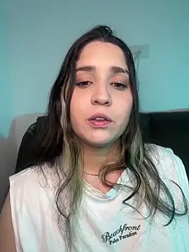 valentina jonnes1 online show from April 23, 2026, 5:03 am