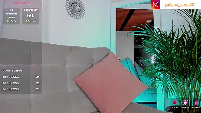 Snapshot of HellenHylls chatting on January 15, 2026, 4:27 am HellenHylls online show from January 15, 2026, 4:27 am