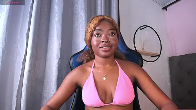 Snapshot of HellenHylls chatting on December 14, 2024, 1:27 am HellenHylls online show from December 14, 2024, 1:27 am