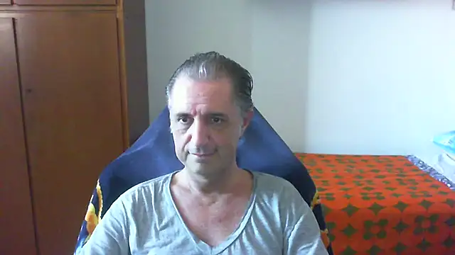 lliuk70mi online show from May 24, 2026, 12:38 pm