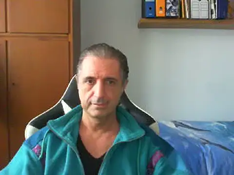 Snapshot of lliuk70mi chatting on December 14, 2024, 1:59 pm lliuk70mi online show from December 14, 2024, 1:59 pm