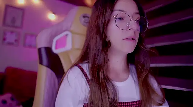 milly kenner online show from March 14, 2025, 7:12 pm