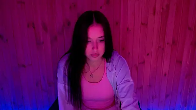 AlisaLink online show from September 13, 2025, 5:57 pm