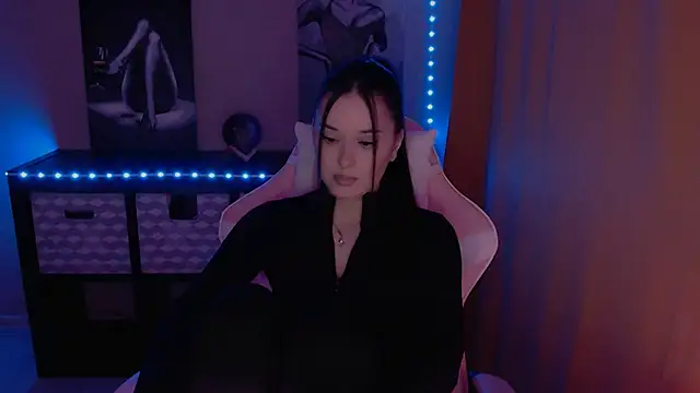 AlisaLink online show from March 22, 2025, 4:04 pm