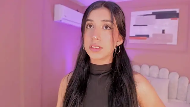 Snapshot of zia_cooper chatting on November 21, 2025, 7:02 pm zia cooper online show from November 21, 2025, 7:02 pm