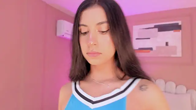 Snapshot of zia_cooper chatting on November 20, 2025, 7:03 pm zia cooper online show from November 20, 2025, 7:03 pm