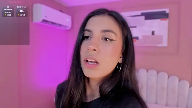 Snapshot of zia_cooper chatting on January 15, 2026, 7:06 pm zia cooper online show from January 15, 2026, 7:06 pm